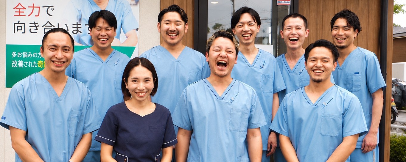 スタッフ集合写真